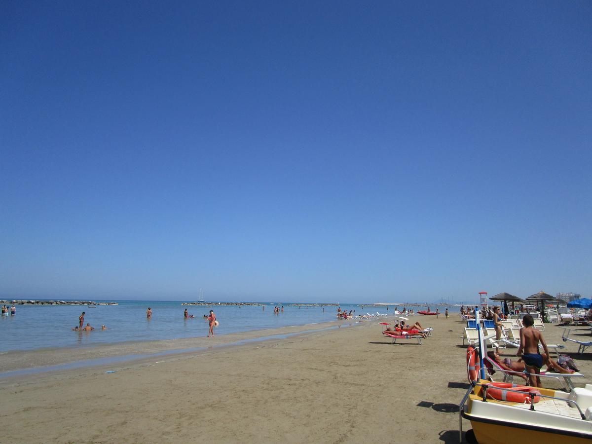 Albergo Primavera Senigallia Kültér fotó
