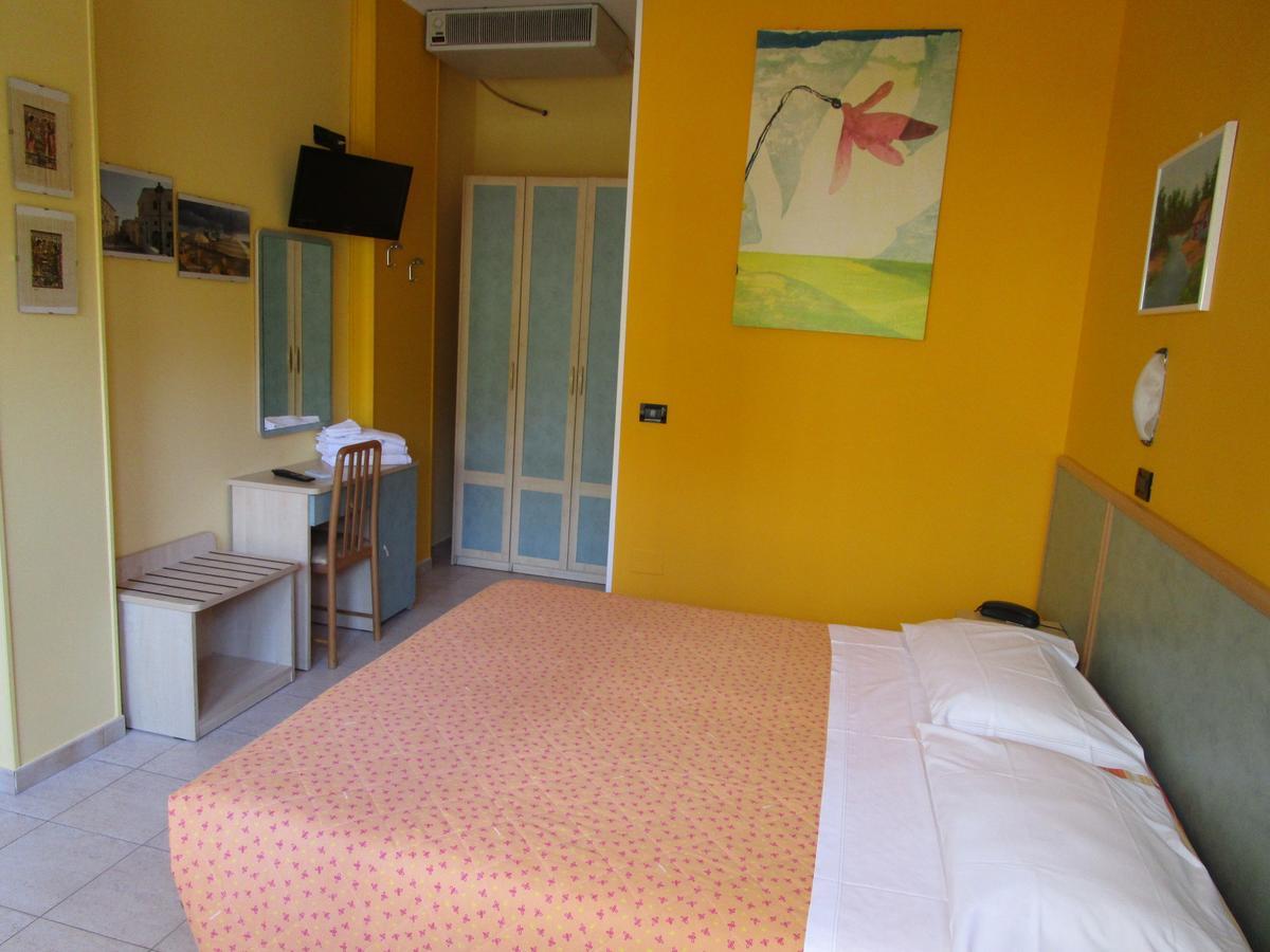 Albergo Primavera Senigallia Kültér fotó