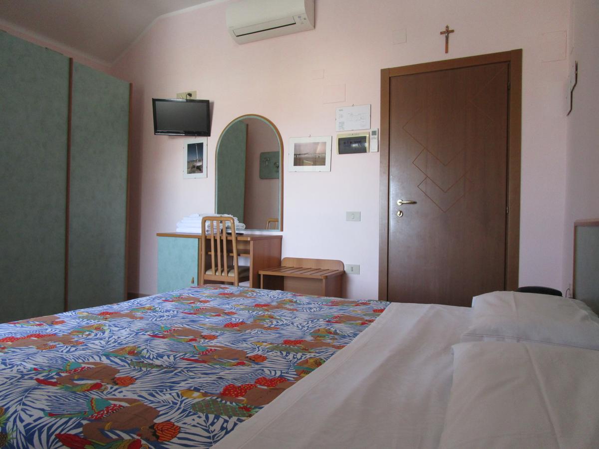 Albergo Primavera Senigallia Kültér fotó